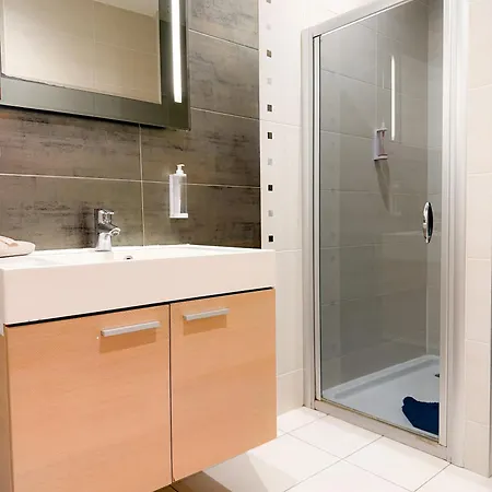 Le Carnot By Apirent #centre-ville #climatisation #wifi Apartman Cannes